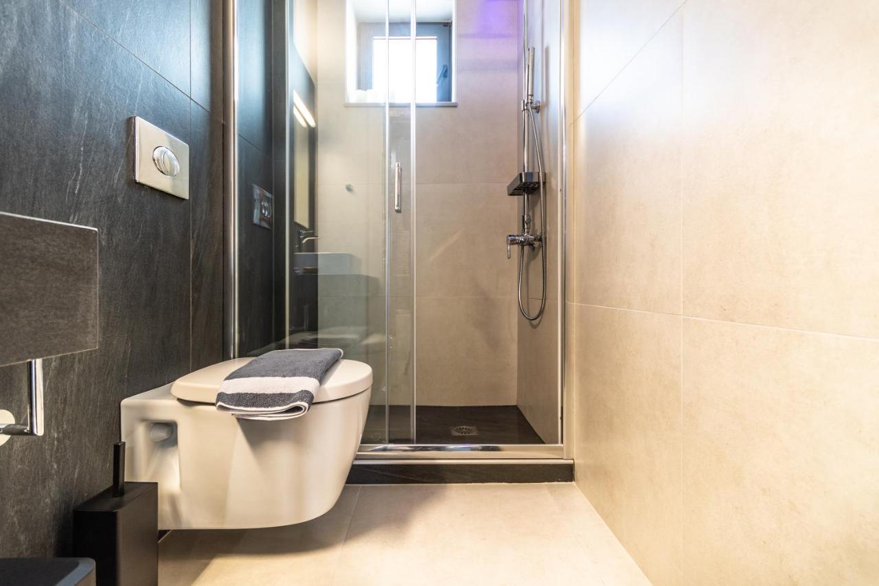 Mos Luxury City Suites - The R Suite Chania  Екстер'єр фото