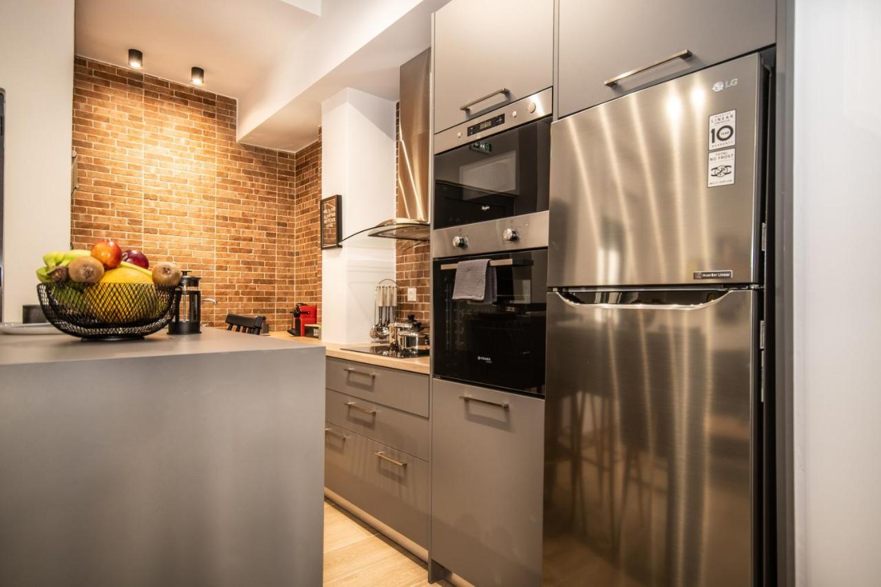 Mos Luxury City Suites - The R Suite Chania  Екстер'єр фото